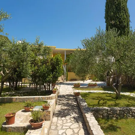 Holiday home La Casita Petrcane
