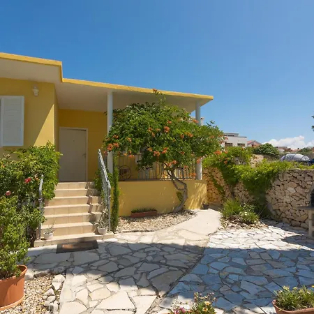 La Casita Дом отдыха Петрчане